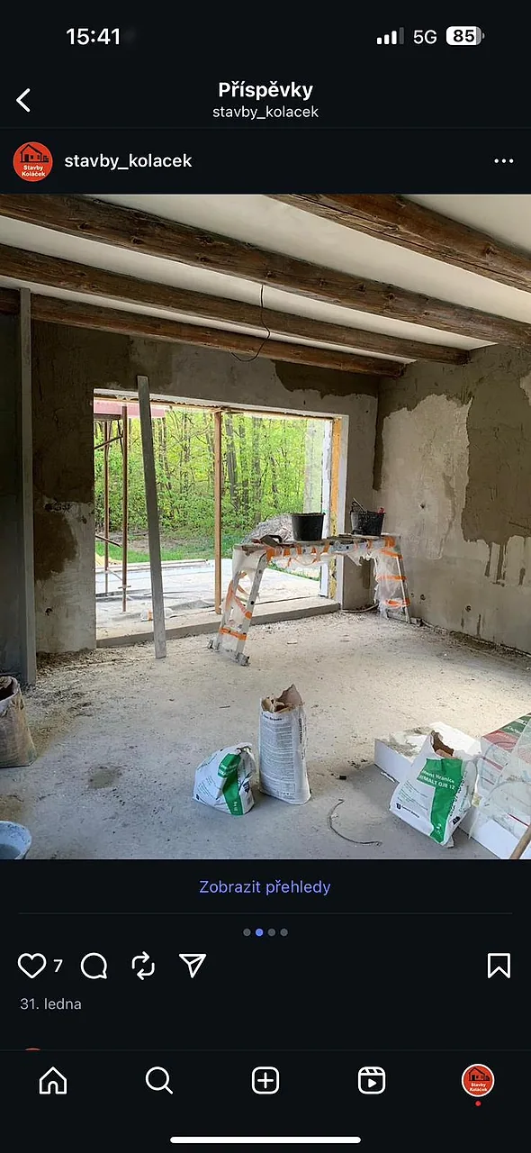 Příprava podkladu a materiálu v interiéru domu