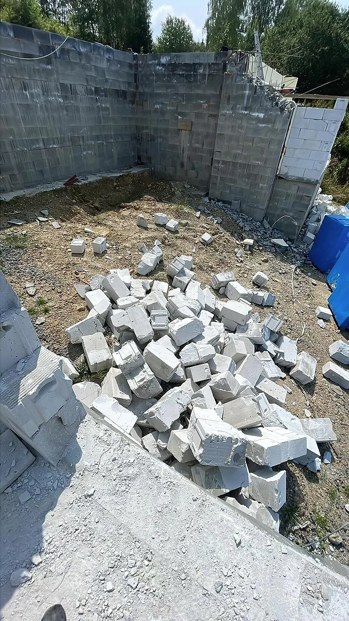 Materiál a kamenivo připravené k odvozu nebo dalšímu použití