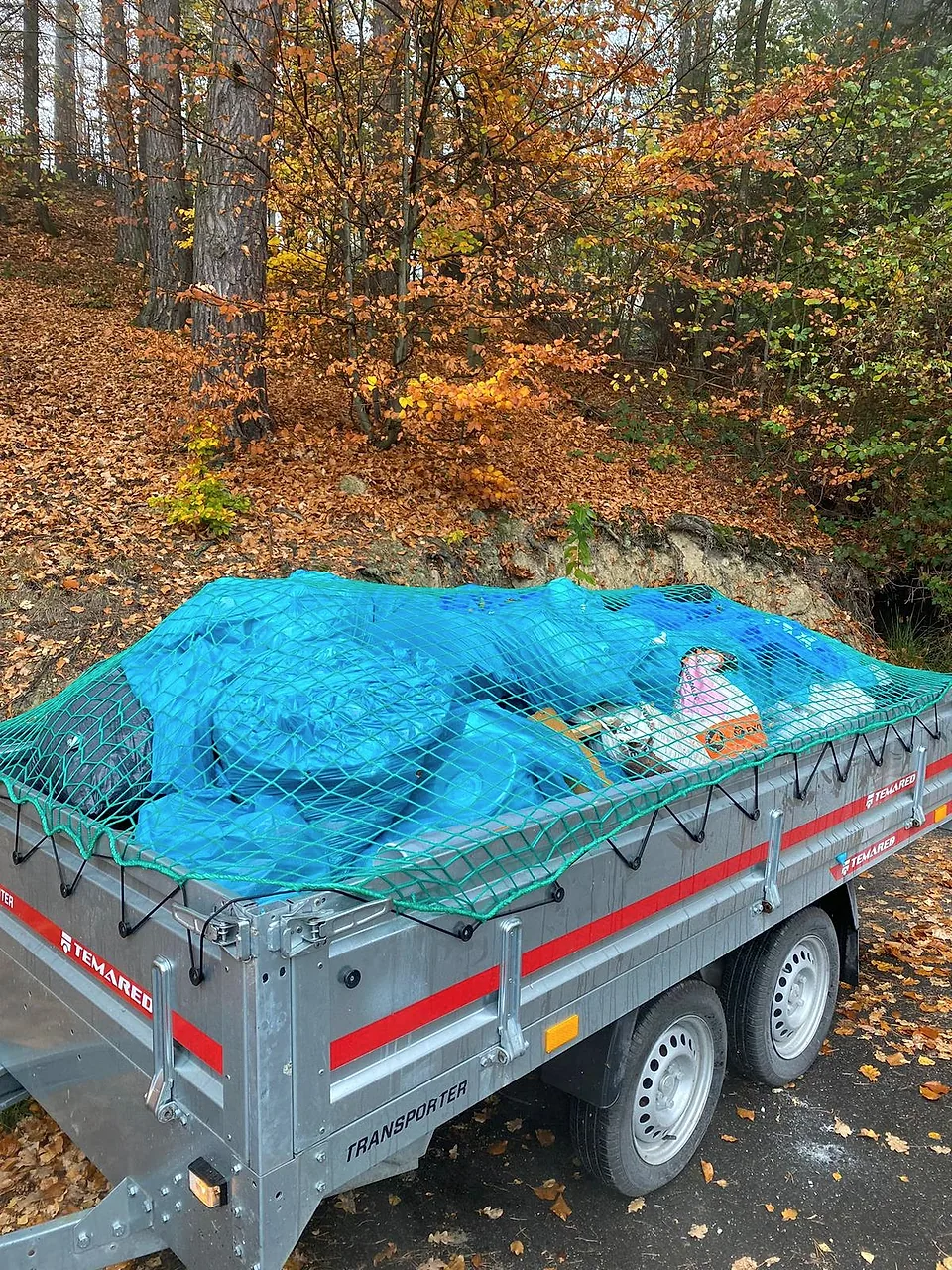 Přívěs s materiálem po výkopových pracích
